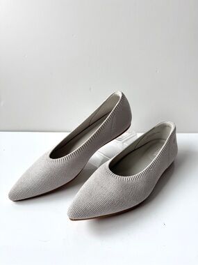 VIVAIA Pointed Toe Knit Ballet Flats in Light Gray/Silver Metallic Size 39.5/8.5